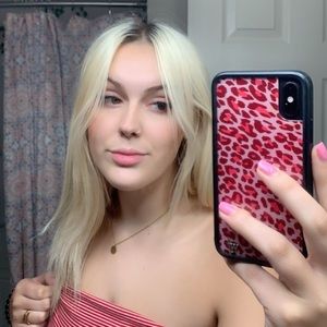 Meet your Posher, Molly